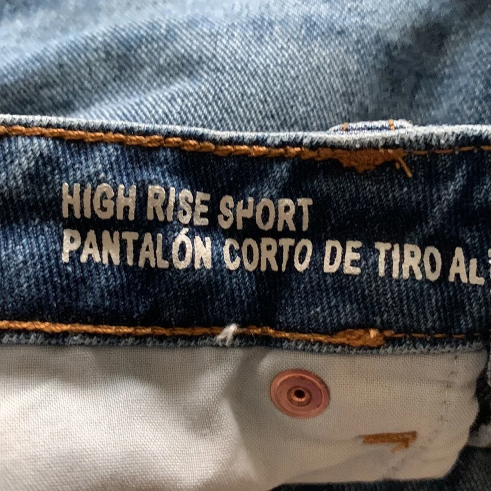 WILD FABLE Jean Shorts HIGH RISE SHORT Destroyed Hem Button Fly 5 Pocket 10